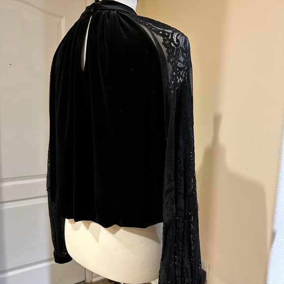 Black Velvet Lace Top - Picture 3 of 9